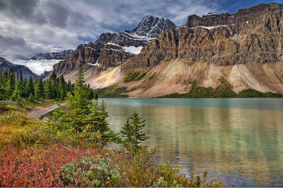 Crowfoot Glacier\n\nBow Lake, Banff National Park, Alberta\n\n9 September, 2009