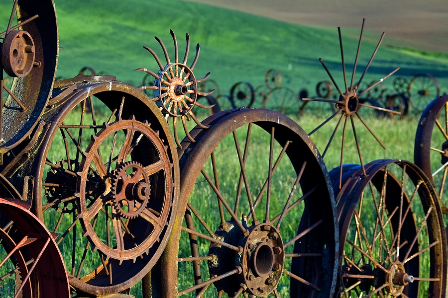 Wheel And Gear Fence\n\nBrennan Farm, Near Pullman, Washington\n\n31 May, 2009